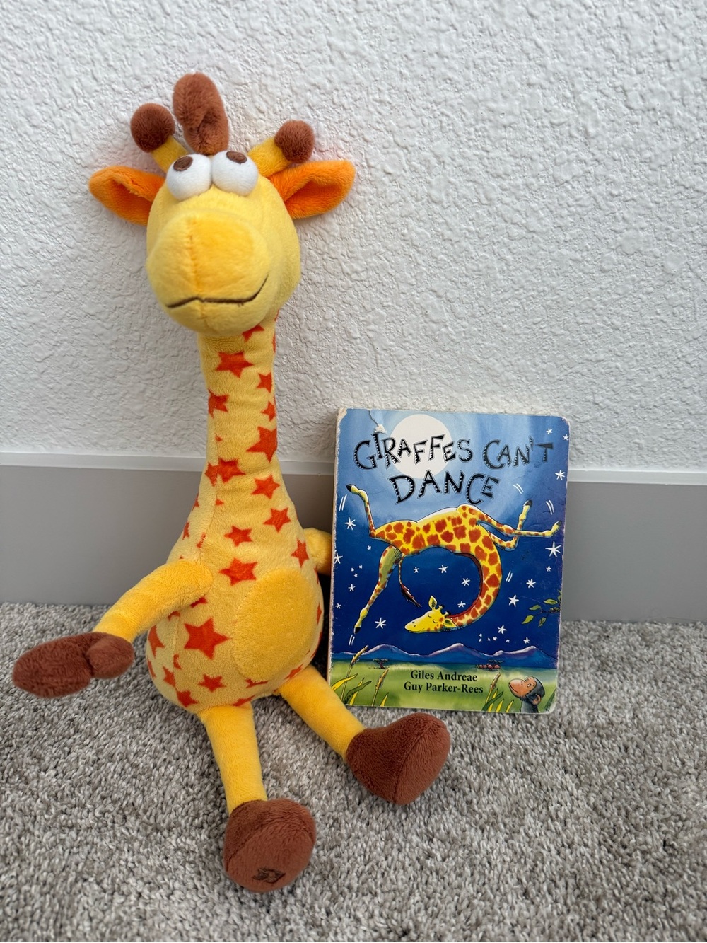 Book and Buddie— Giraffes can’t dance